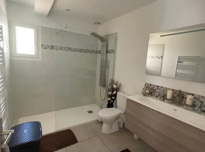 16m2 Independante Dans *